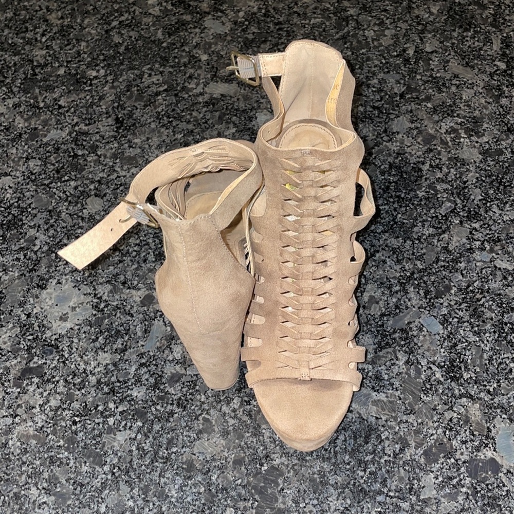 FRH brand suede wedges size 7